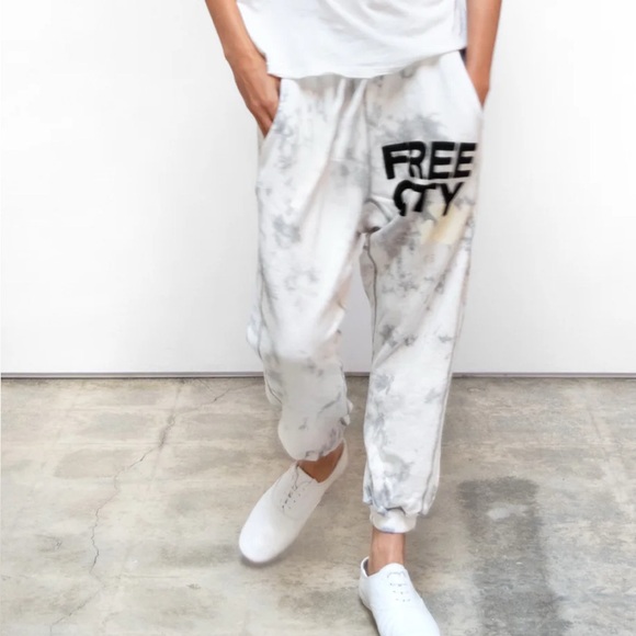 FREECITY Sweatpants - Picture 6 of 14